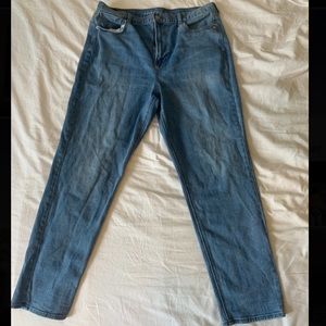 American Eagle Mom Jeans